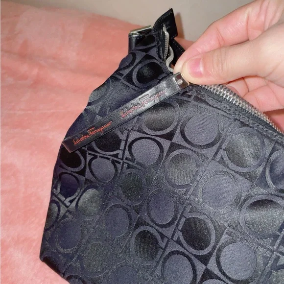 Ferragamo Signature Shoulder Bag - Picture 3 of 3